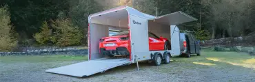 Roadster 2000 Chargement d'une Ferrari 